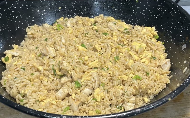 Arroz Chaufa, una delicias de la cocina Peruana. 